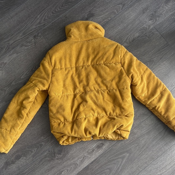Yellow bomber jacket from Urban Planet size S - Picture 2 of 3